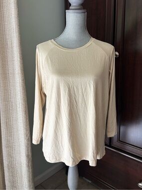 Zuda womens athletic beige sleeve top shirt size small